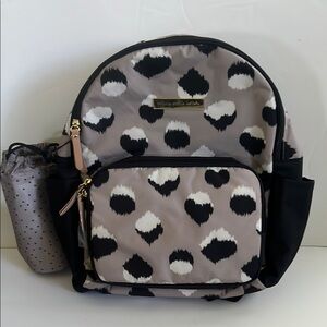 Petunia‎ Pickle Bottom District Backpack Diaper Bag in Inkblot Ikat